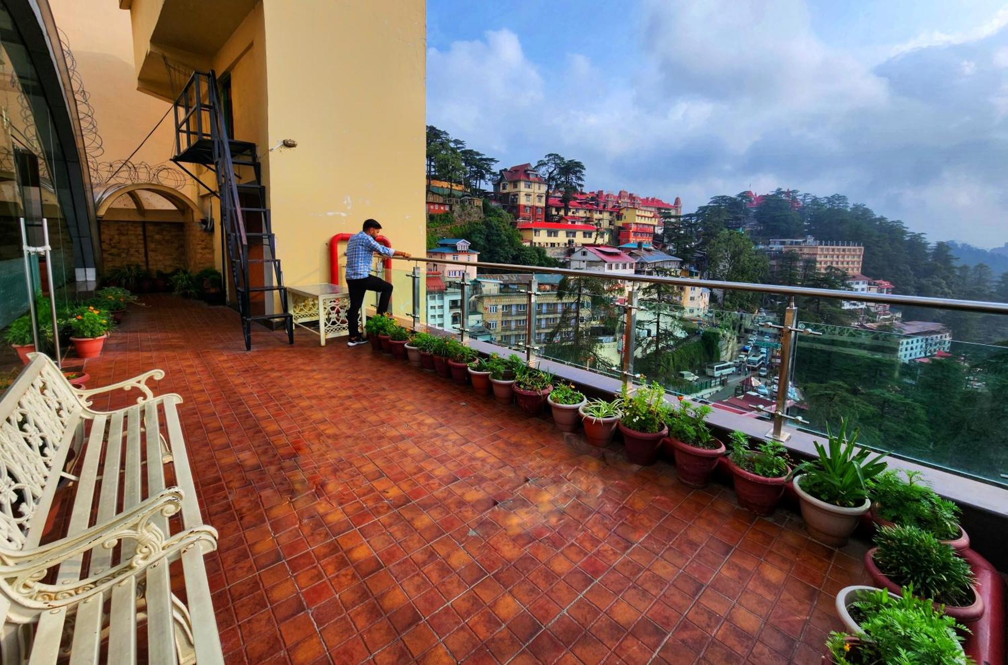Hotel Surya Shimla Extérieur photo